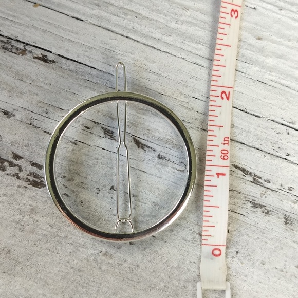 Silver Circle Geometric Hair Barrette - Picture 6 of 7